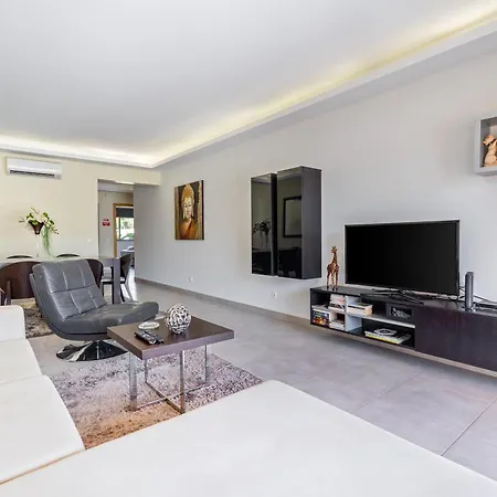 Апартаменты Avec Terrasse Et Acces A La Piscine A - Pt-1-50 Албуфейра